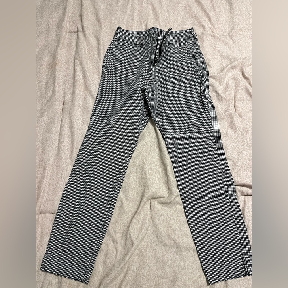 Old Navy Pixie High Rise women’s trouser pant. Size 4.